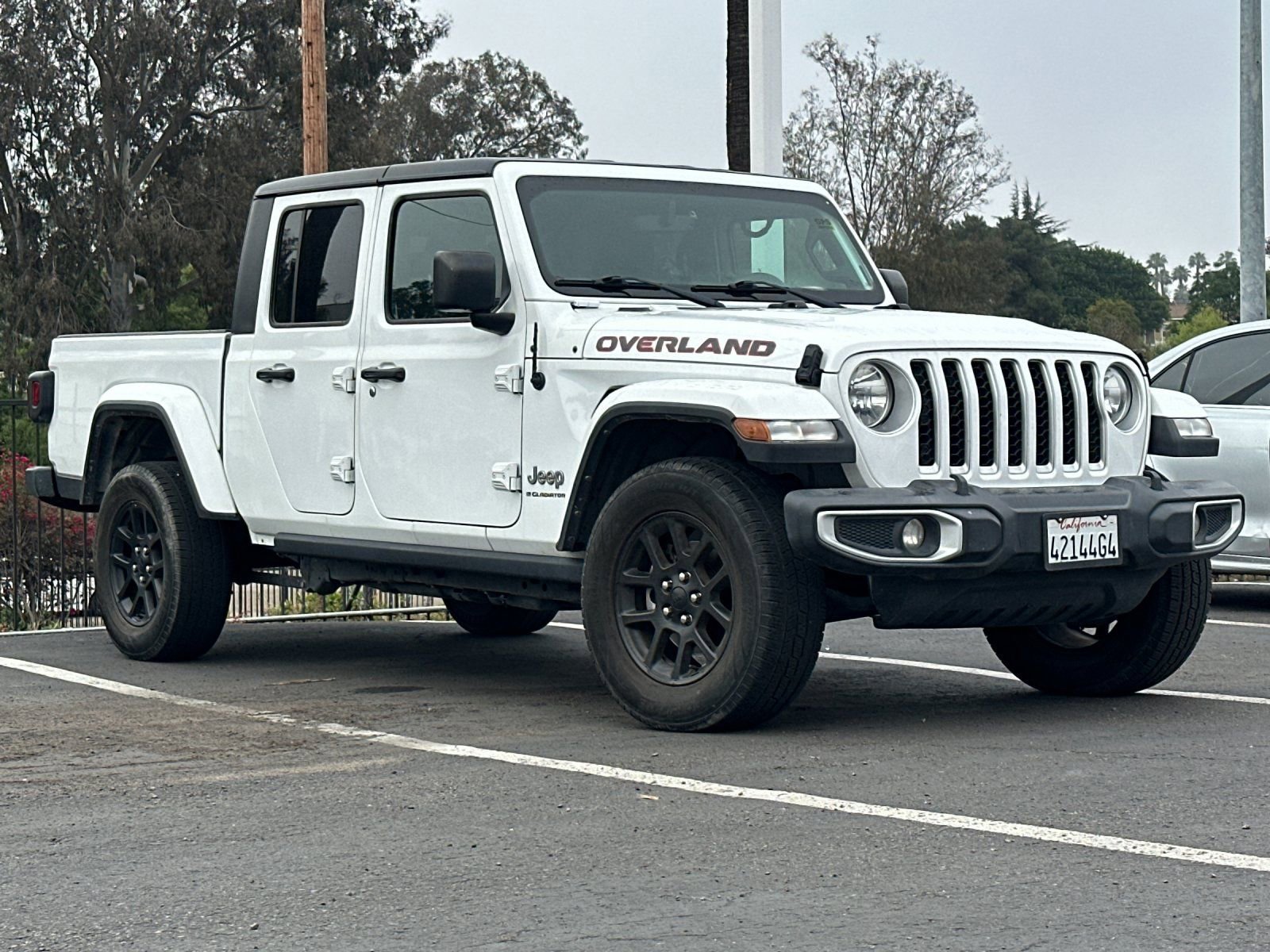 Used 2023 Jeep Gladiator Overland AWD/4WD image 2