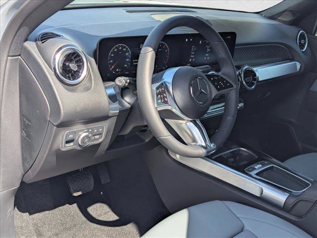 New 2026 Mercedes-Benz GLB 250 image 3