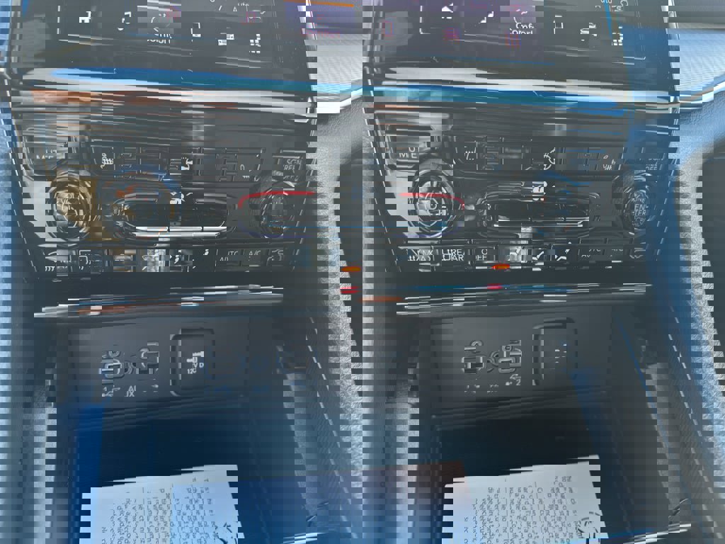 New 2025 Jeep Grand Cherokee L Altitude image 19