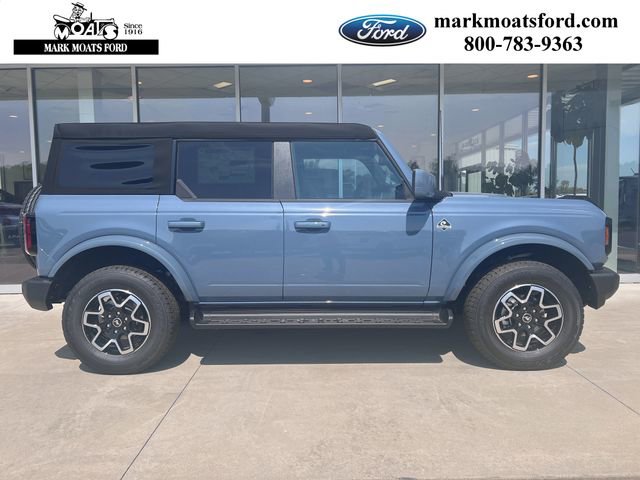 New 2025 Ford Bronco Outer Banks image 8