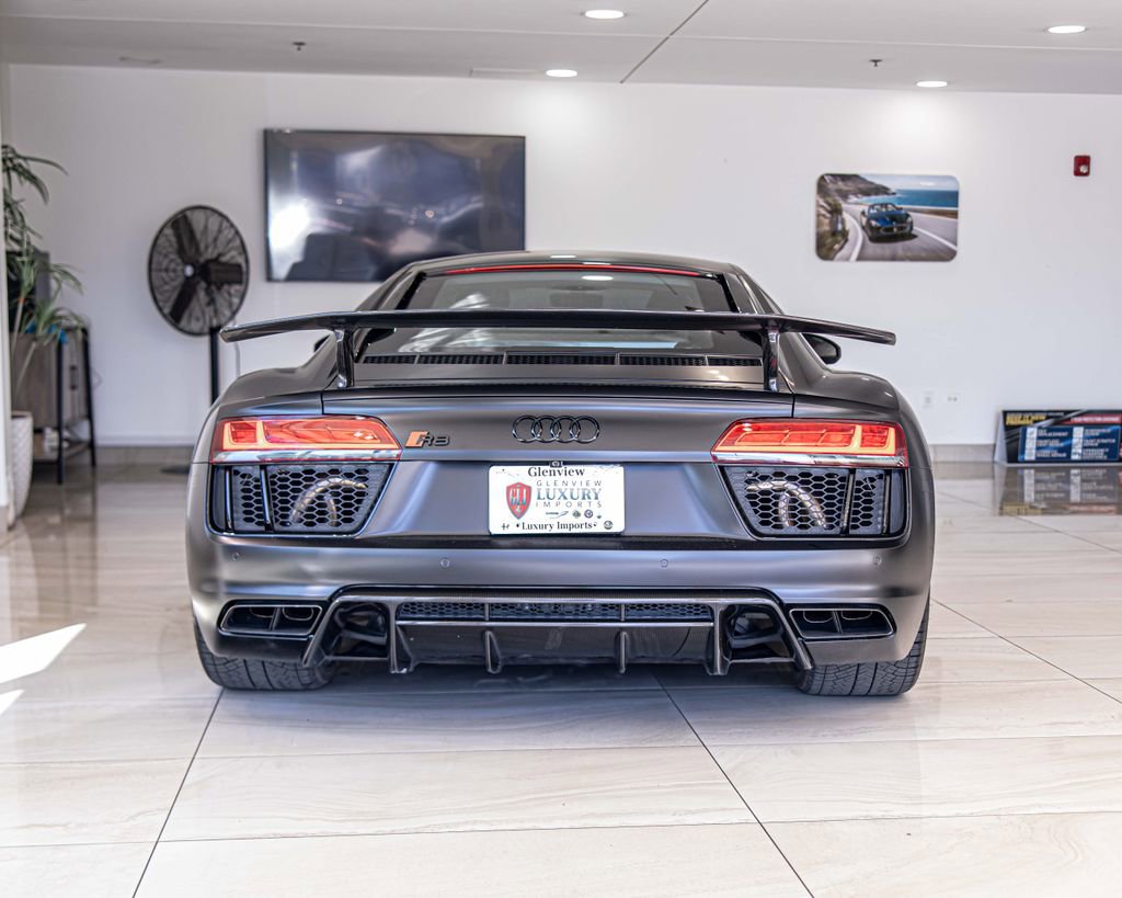 Used 2017 Audi R8 V10 plus image 13