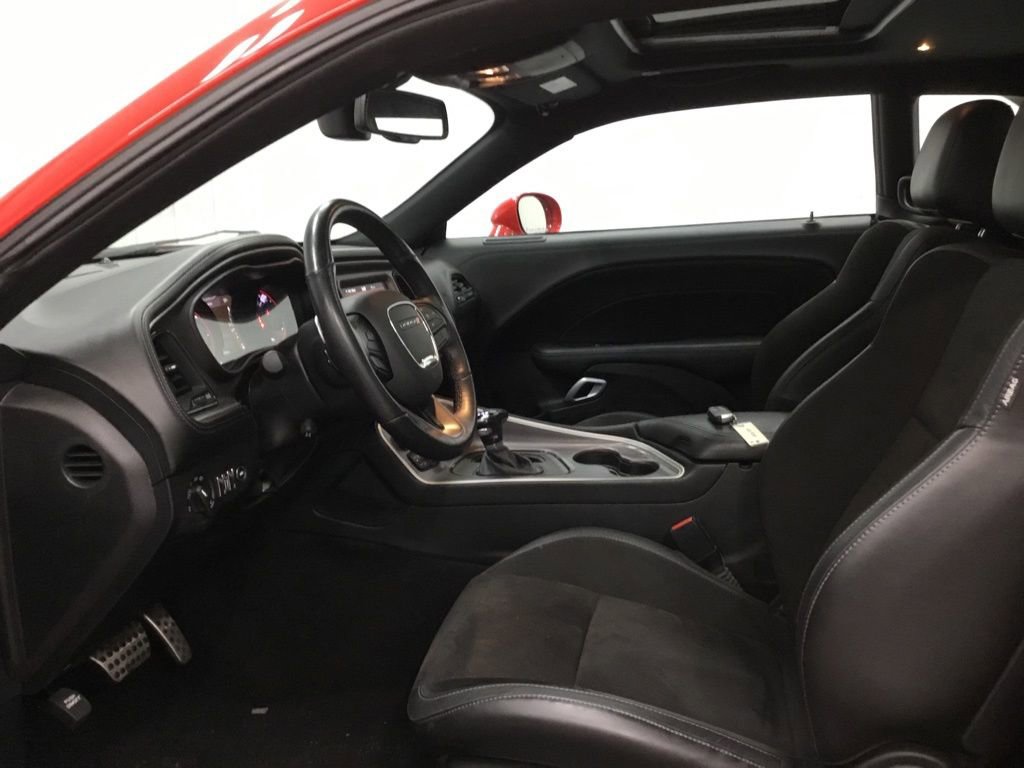 Used 2022 Dodge Challenger R/T w/ Plus Package image 5