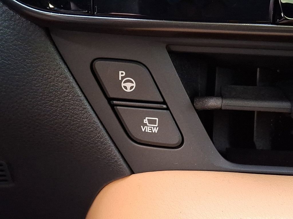 Used 2024 Lexus NX 350h 350h Luxury w/ Vision Package image 22