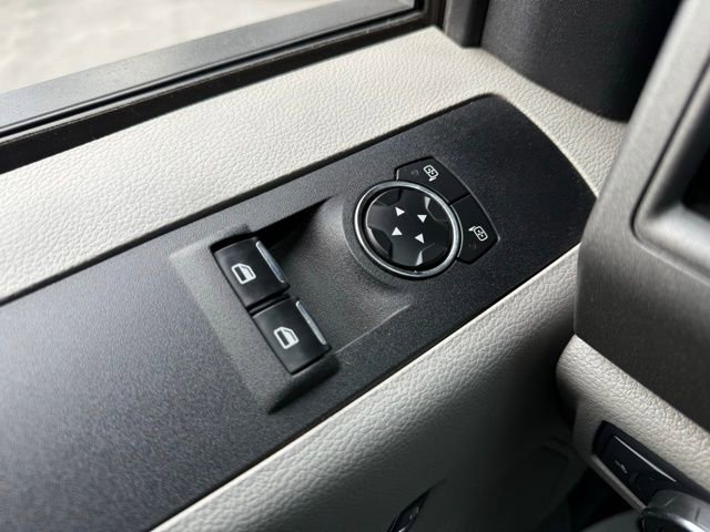 Certified 2017 Ford F550 4x4 Regular Cab Super Duty image 33