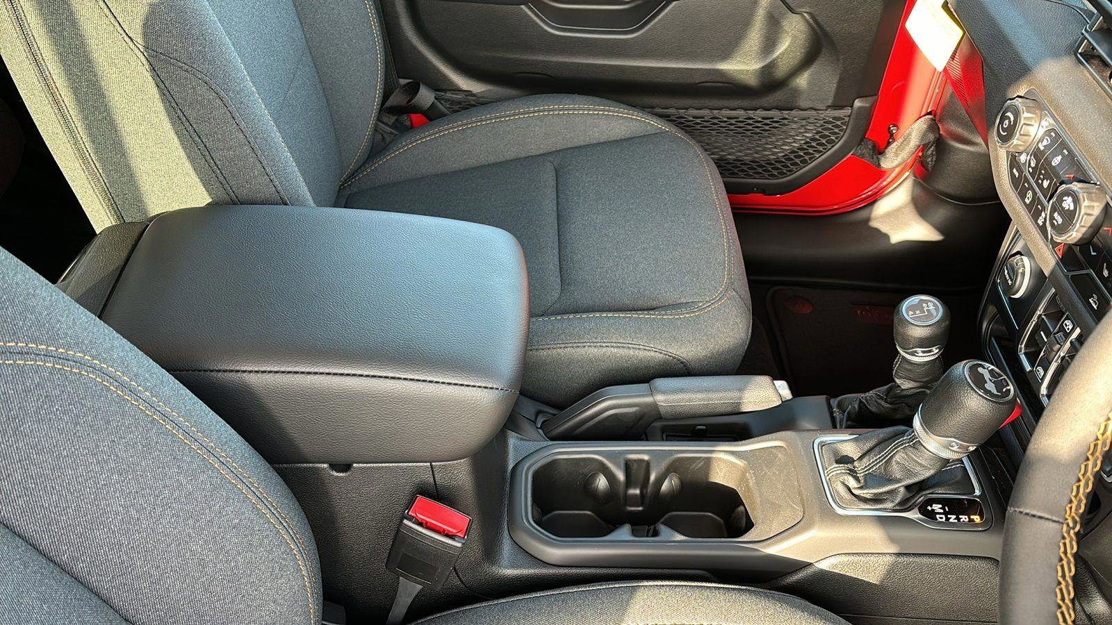 Used 2024 Jeep Wrangler Unlimited Sport w/ Convenience Group image 21