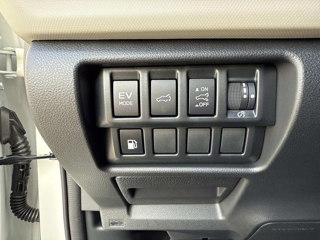 New 2025 Subaru Forester Premium image 40