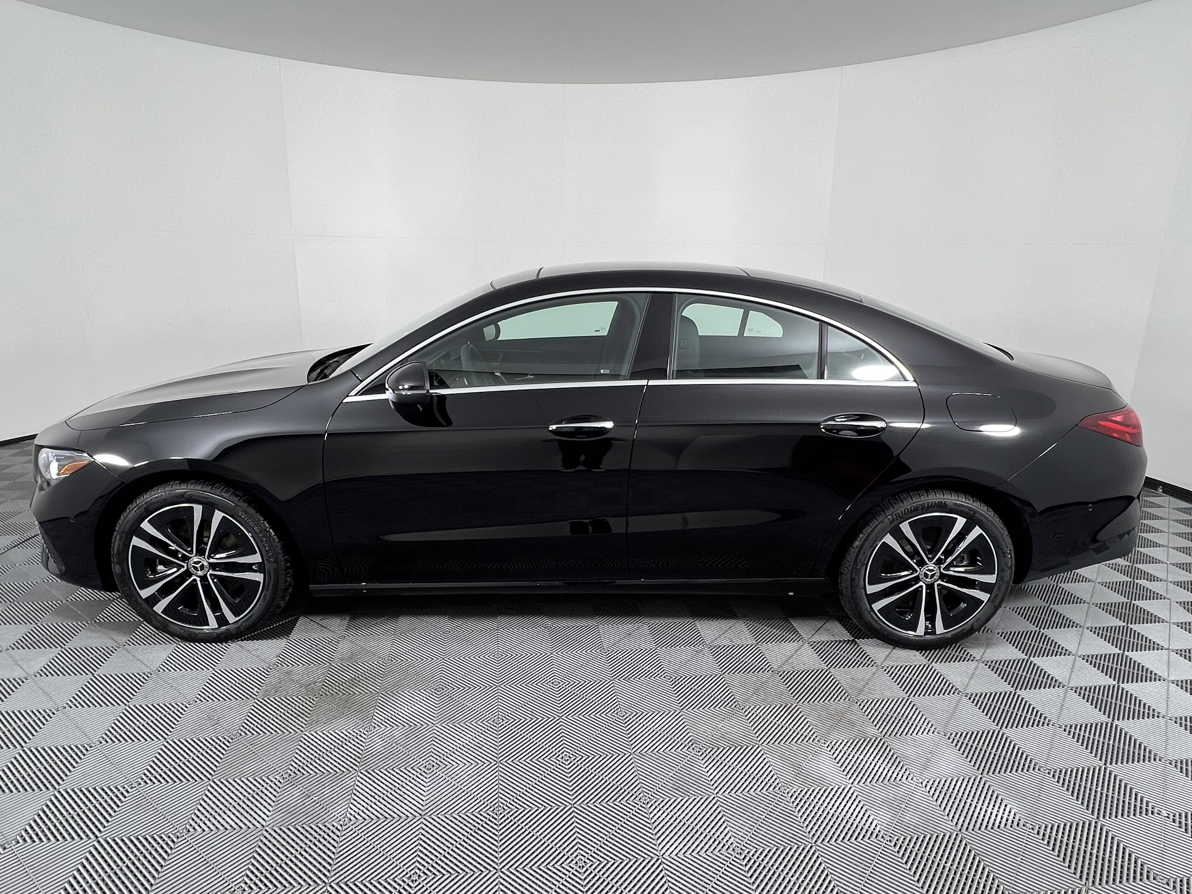 New 2026 Mercedes-Benz CLA 250 4MATIC image 9