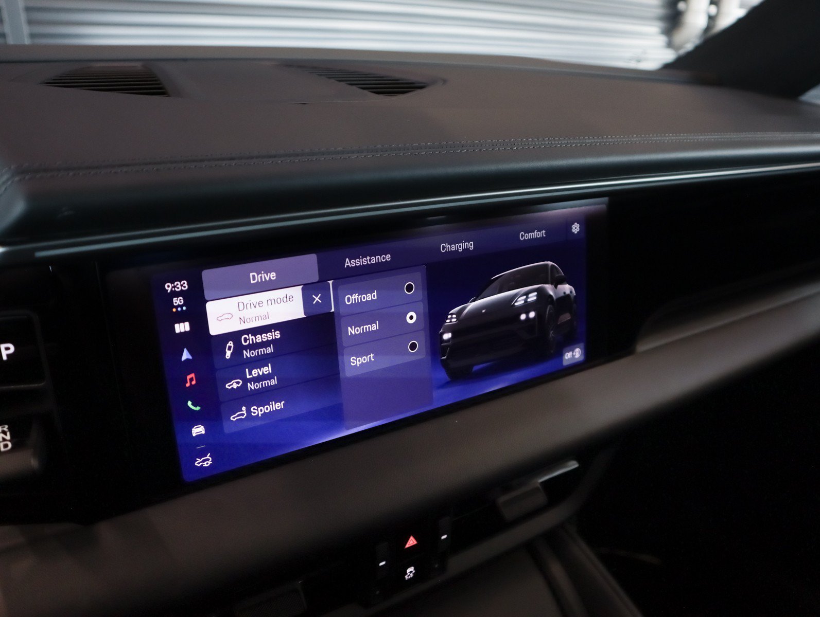 Certified 2026 Porsche Macan Electric RWD image 21