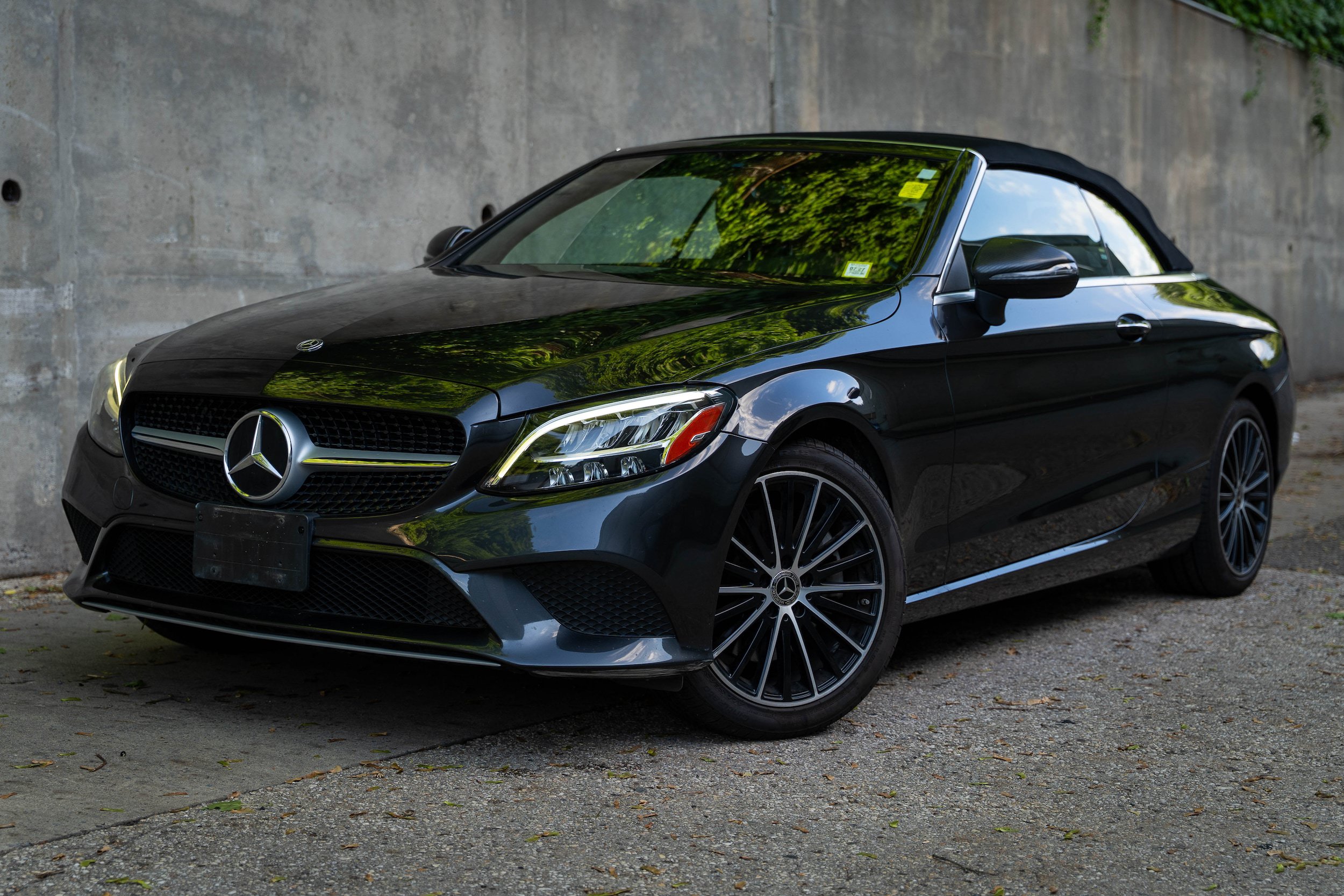 Used 2019 Mercedes-Benz C 300 Cabriolet image 2
