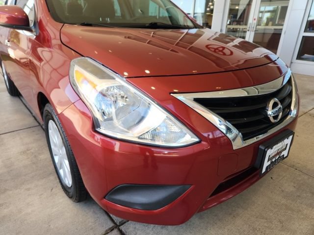 Used 2018 Nissan Versa SV FWD image 8