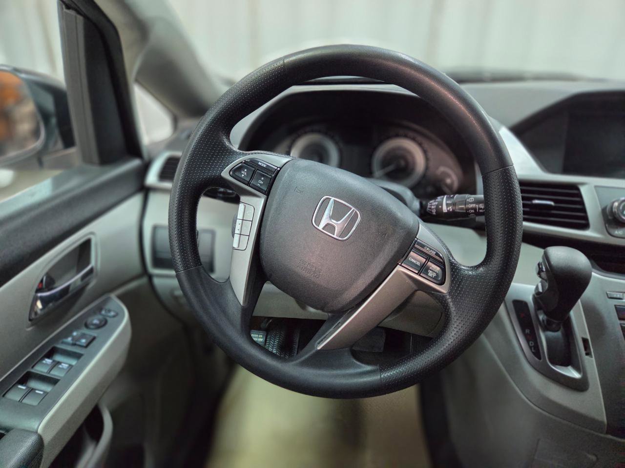 Used 2016 Honda Odyssey LX image 28