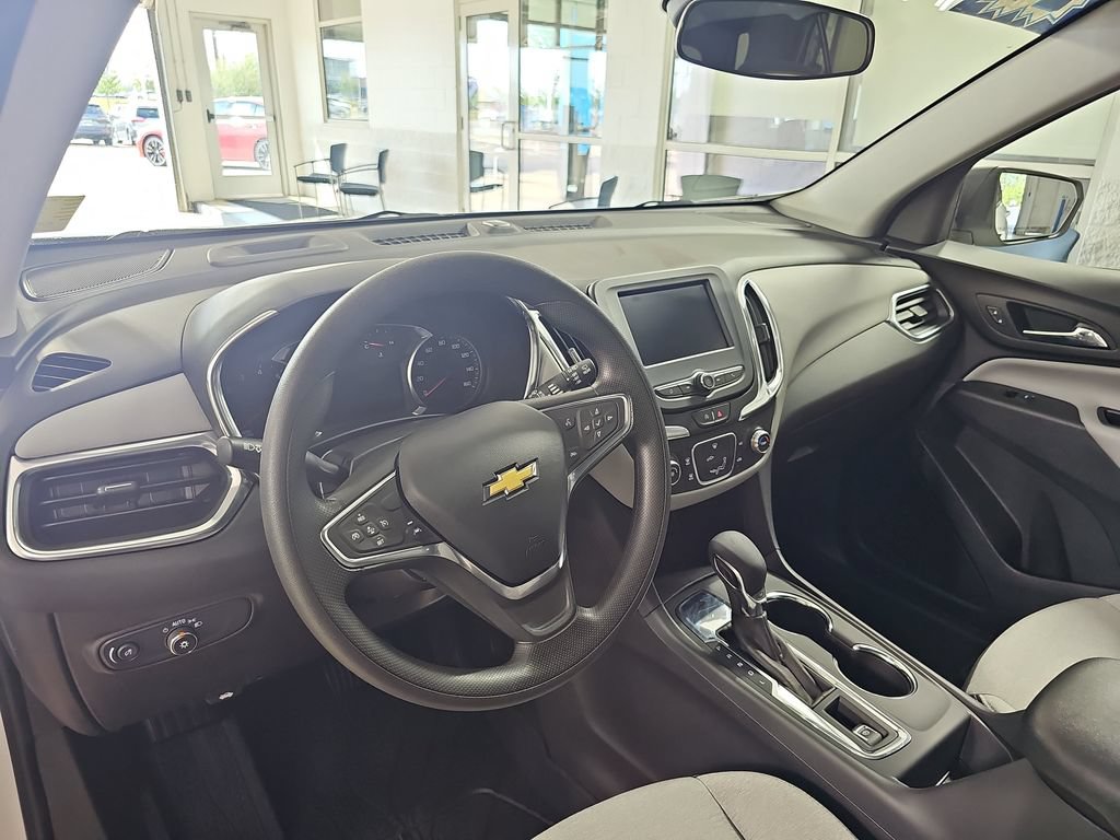 Certified 2024 Chevrolet Equinox LS w/ LS Convenience Package FWD image 19