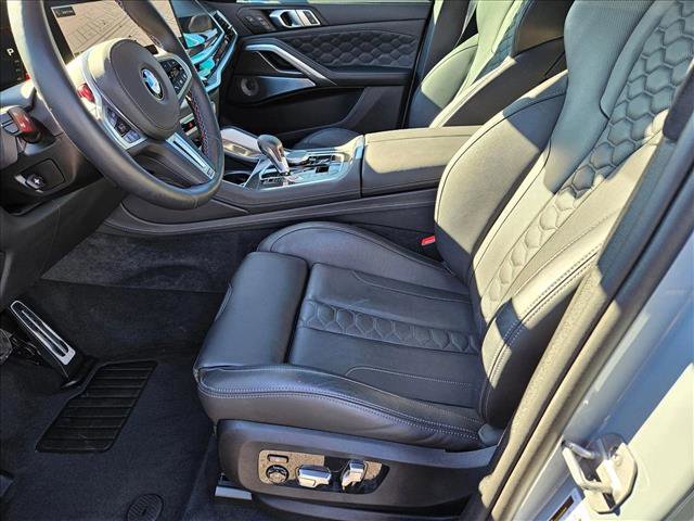 Used 2025 BMW X6 M Competition w/ Executive Package image 16