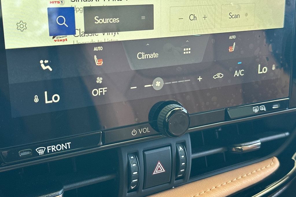 Used 2025 Lexus NX 250 FWD w/ Accessory Package (Z2) image 23