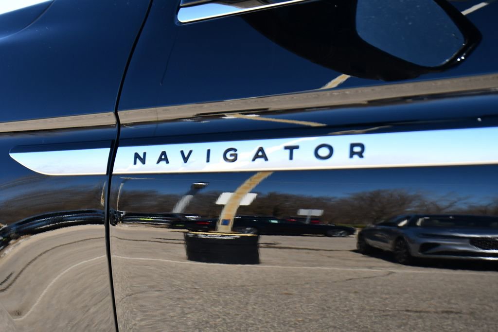 New 2026 Lincoln Navigator Reserve AWD/4WD image 47