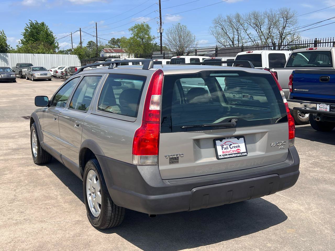 Used 2002 Volvo V70 Cross Country AWD/4WD image 12