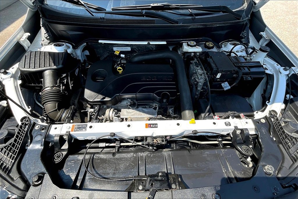 Used 2023 GMC Terrain SLE image 29