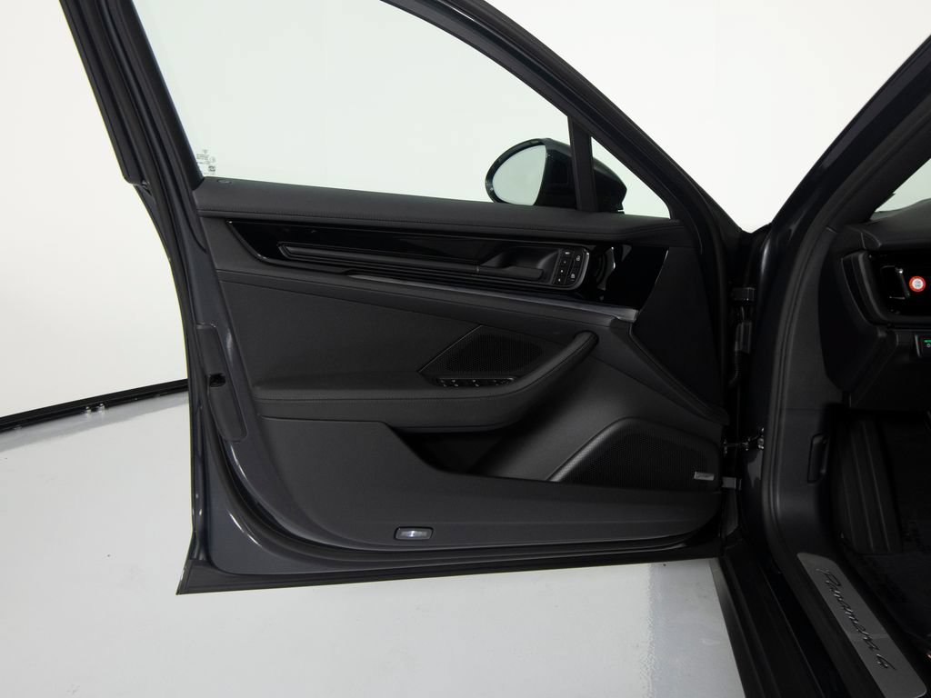 New 2026 Porsche Panamera 4 AWD/4WD image 19