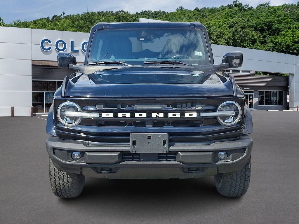 Used 2022 Ford Bronco Outer Banks image 2