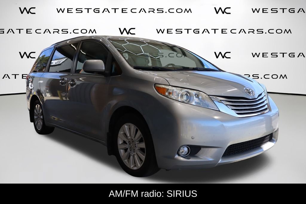 Used 2011 Toyota Sienna Limited w/ Premium Pkg video 2