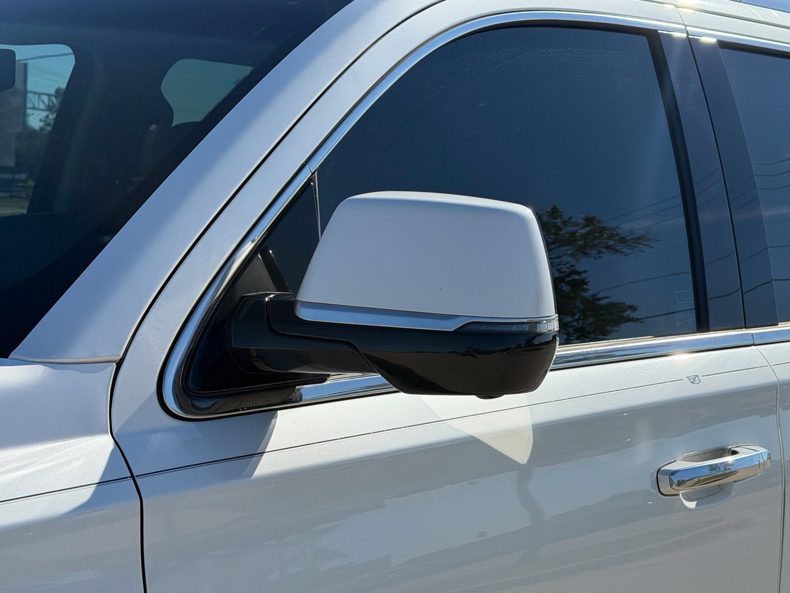Used 2020 Cadillac Escalade Luxury RWD image 14