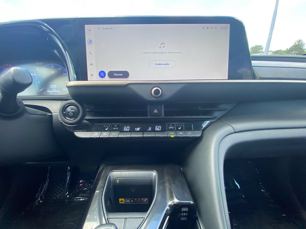 Used 2024 Toyota Crown AWD/4WD image 21