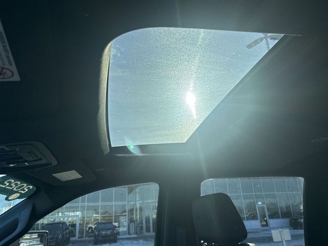 Certified 2022 GMC Sierra 2500 AT4 w/ AT4 Premium Plus Package image 18