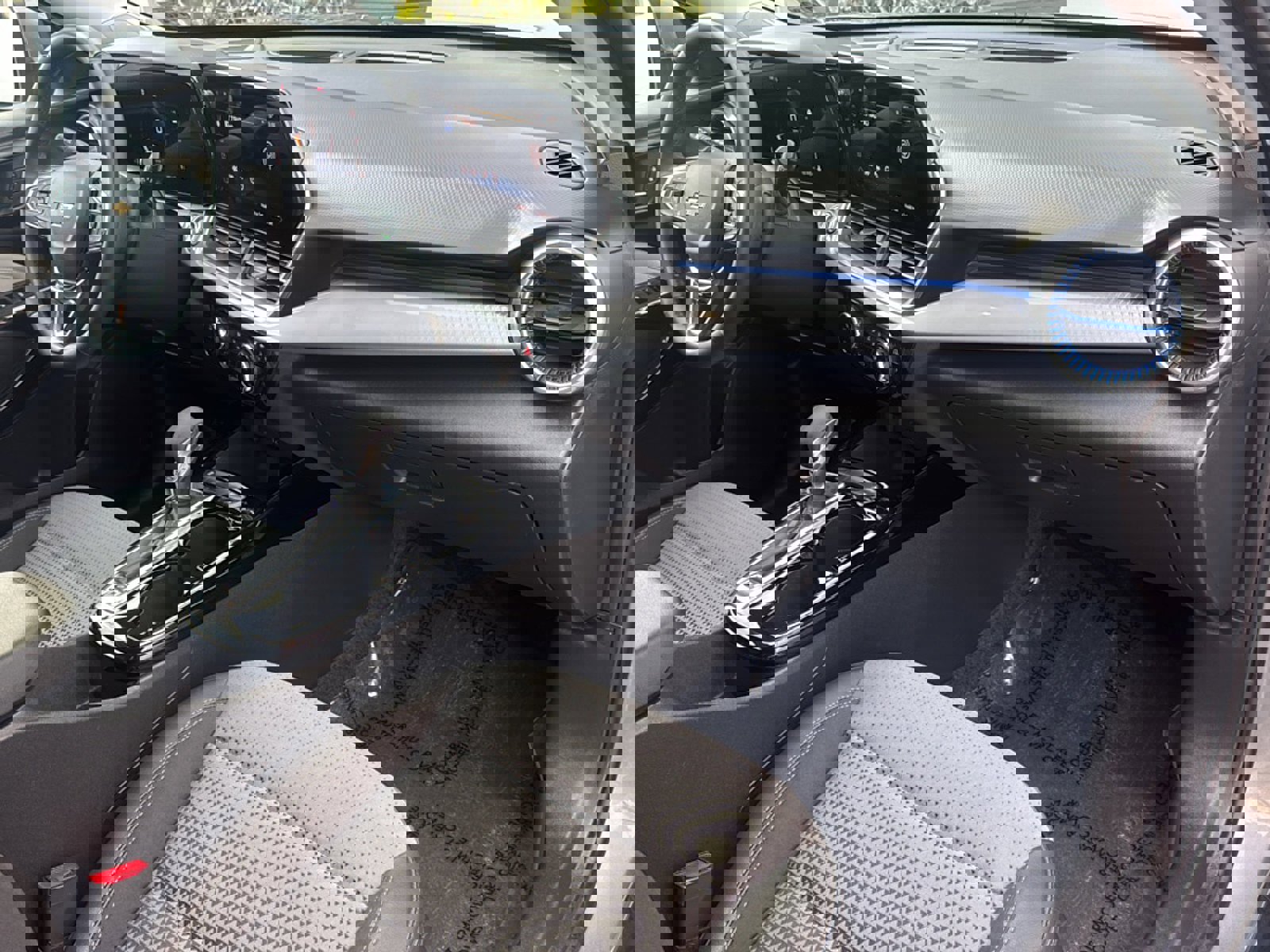 Used 2024 Chevrolet Trax LT w/ Driver Confidence Package image 11