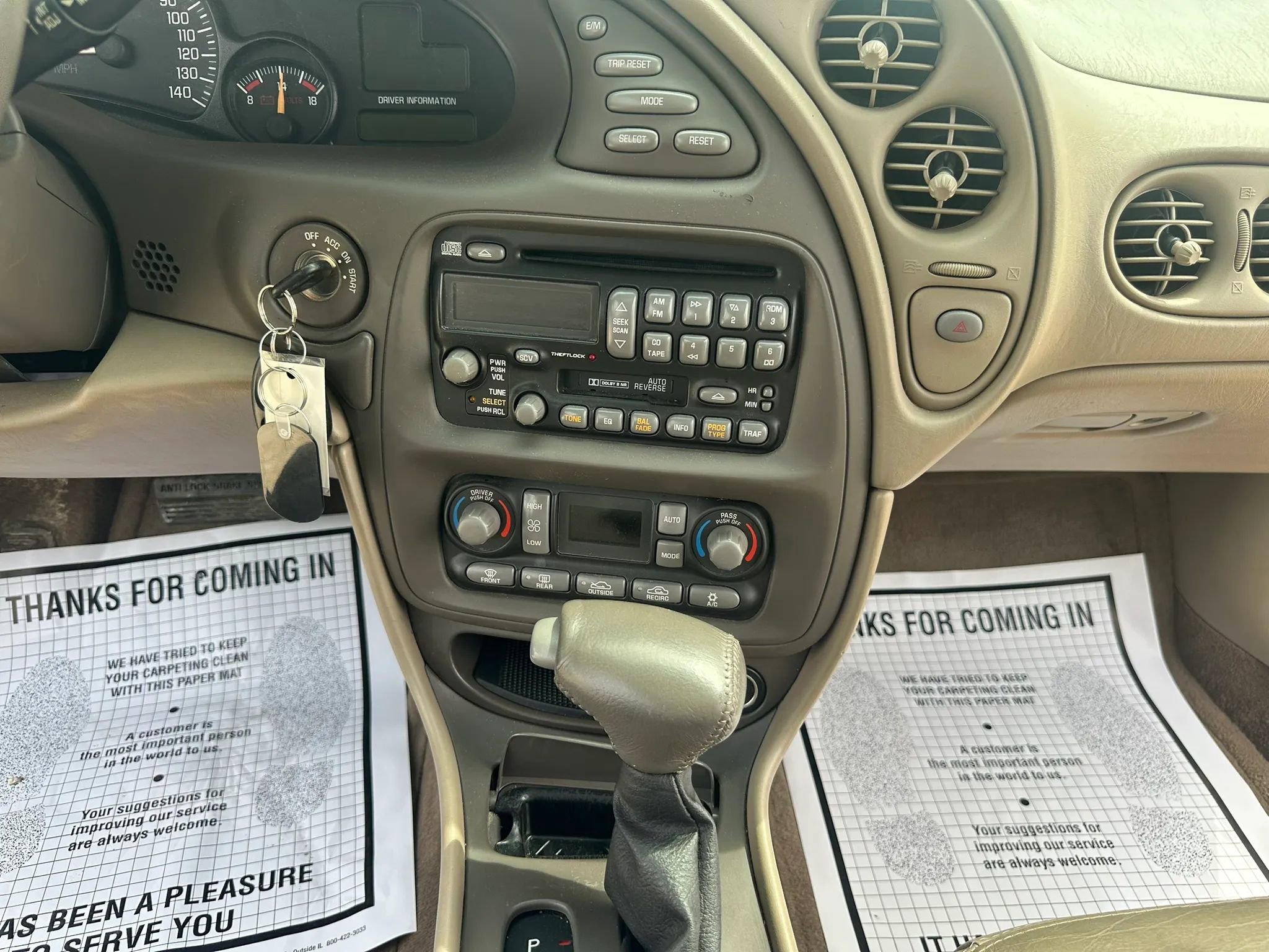 Used 2000 Pontiac Bonneville SLE FWD image 18