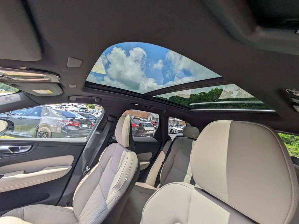New 2026 Volvo XC60 B5 Plus w/ Protection Package Premier AWD/4WD image 22