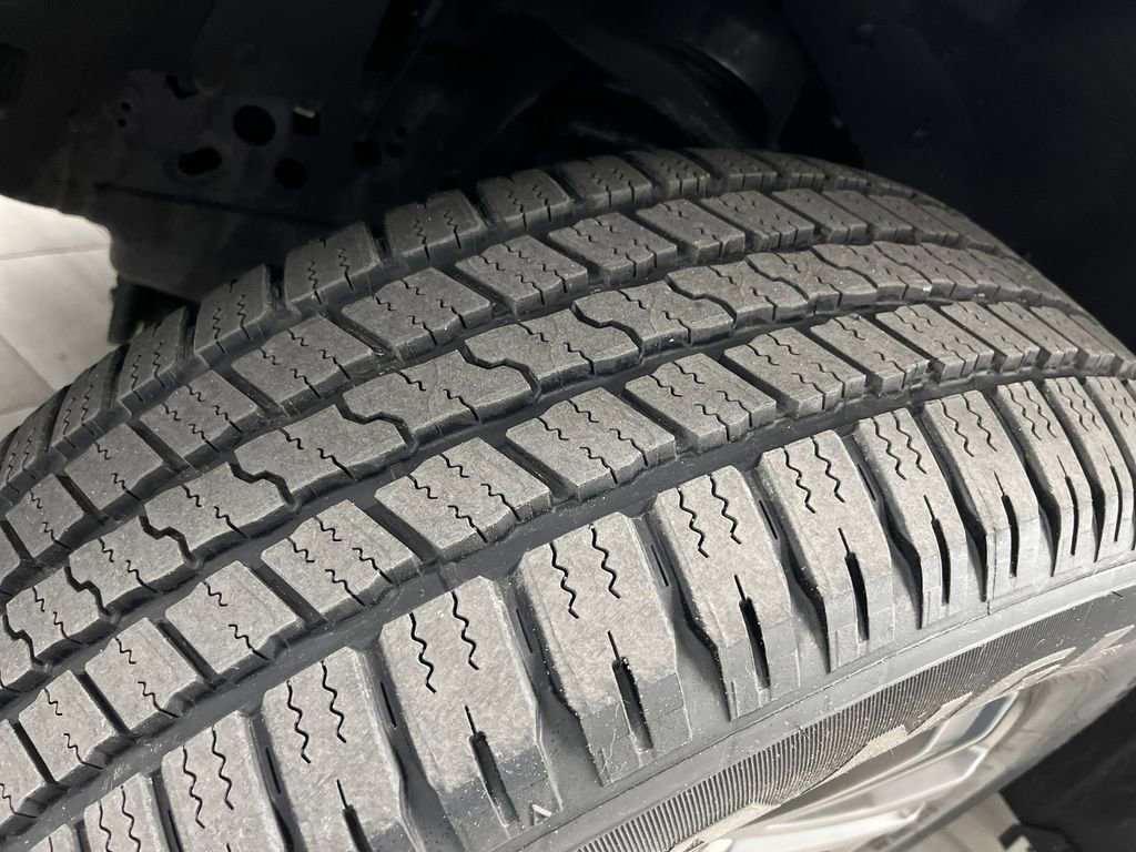 Used 2023 Ford F150 Lariat AWD/4WD image 44