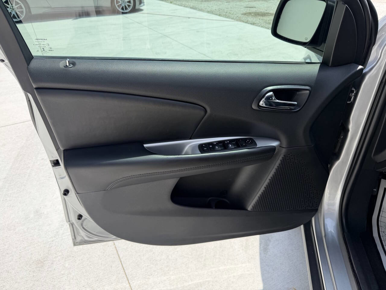 Used 2019 Dodge Journey SE FWD image 10