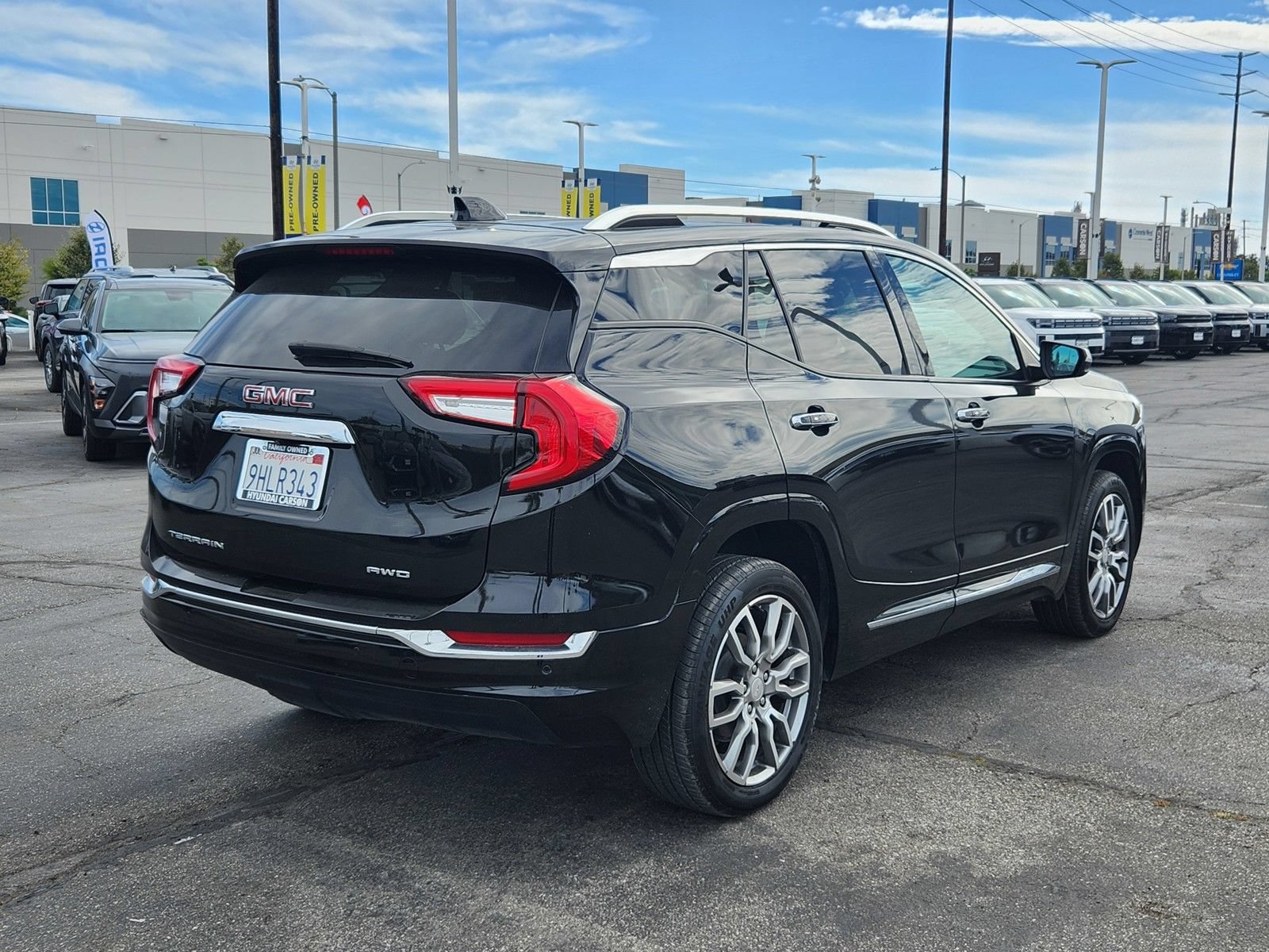 Used 2023 GMC Terrain Denali w/ LPO, Cargo Package AWD/4WD image 7