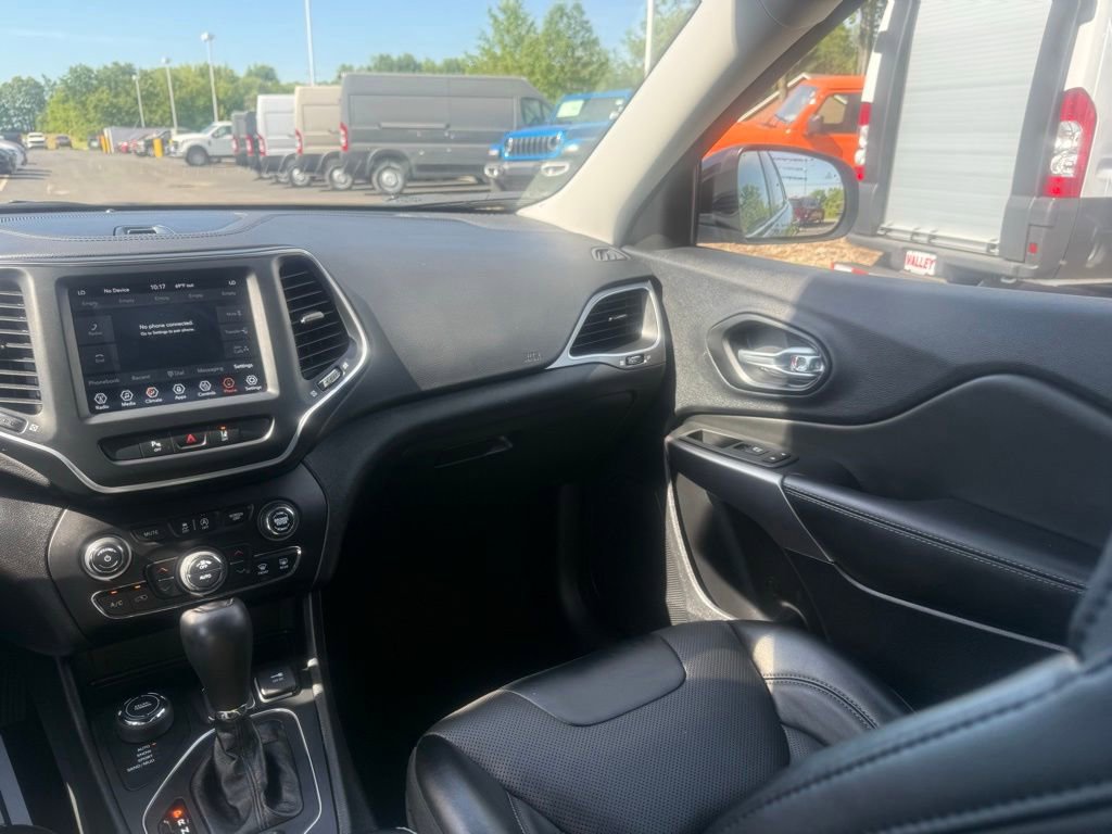Used 2022 Jeep Cherokee Latitude Lux w/ Mopar Interior Package AWD/4WD image 35