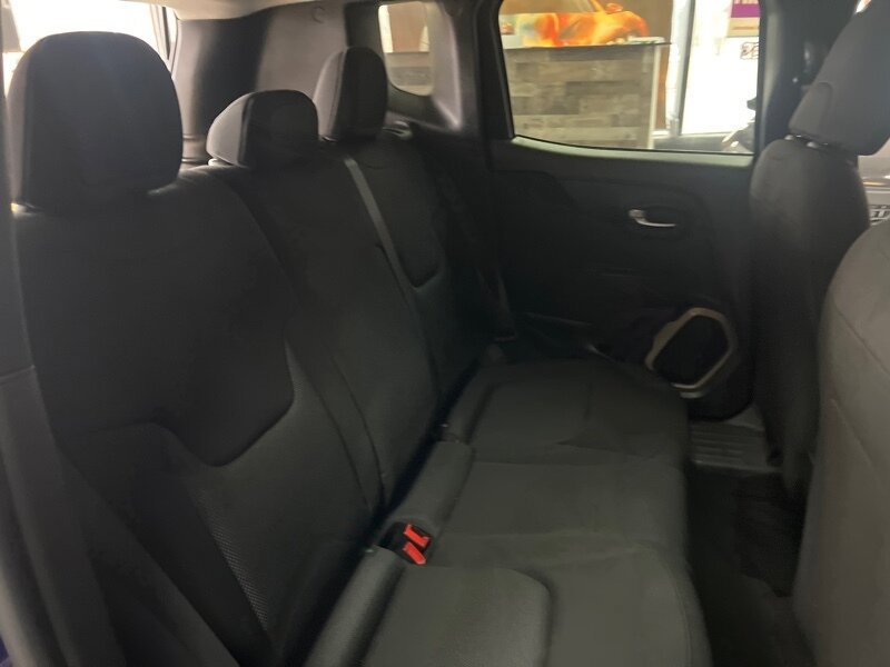 Used 2020 Jeep Renegade Sport FWD image 24