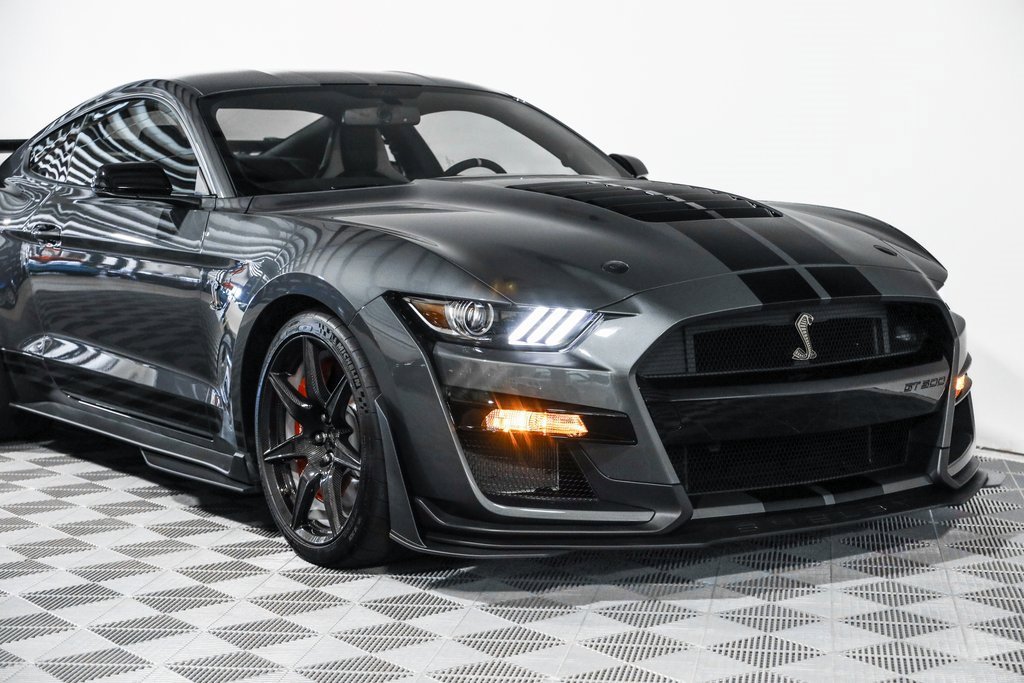 Used 2022 Ford Mustang Shelby GT500 w/ Carbon Fiber Track Pack image 9