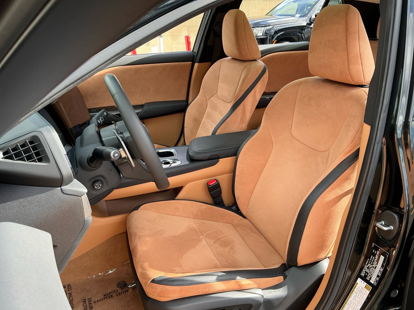 Used 2023 Lexus RZ 450e Premium w/ Accessory Package (Z1) image 19