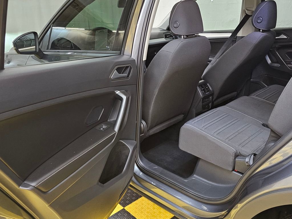 Used 2022 Volkswagen Tiguan S image 16