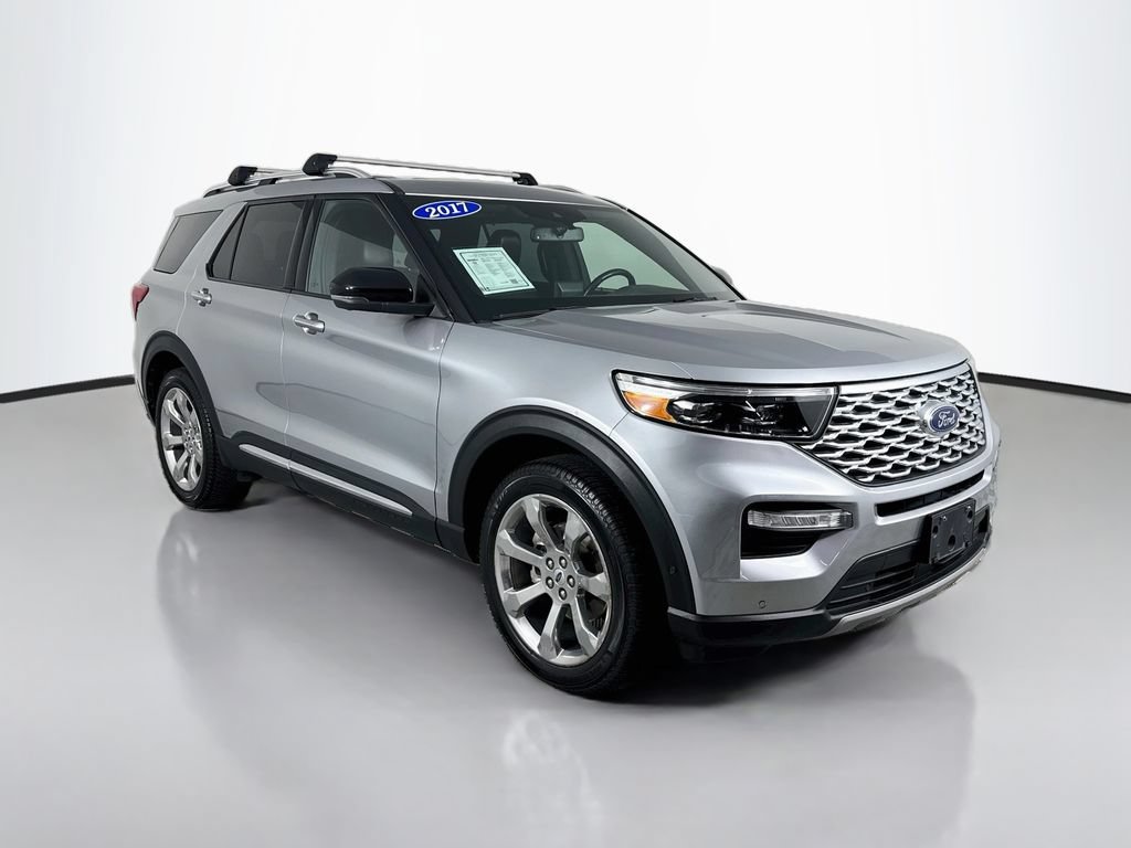 Used 2020 Ford Explorer Platinum w/ Premium Technology Package AWD/4WD image 7