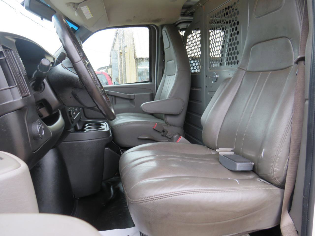 Used 2019 GMC Savana 2500 w/ Driver Convenience Package image 22