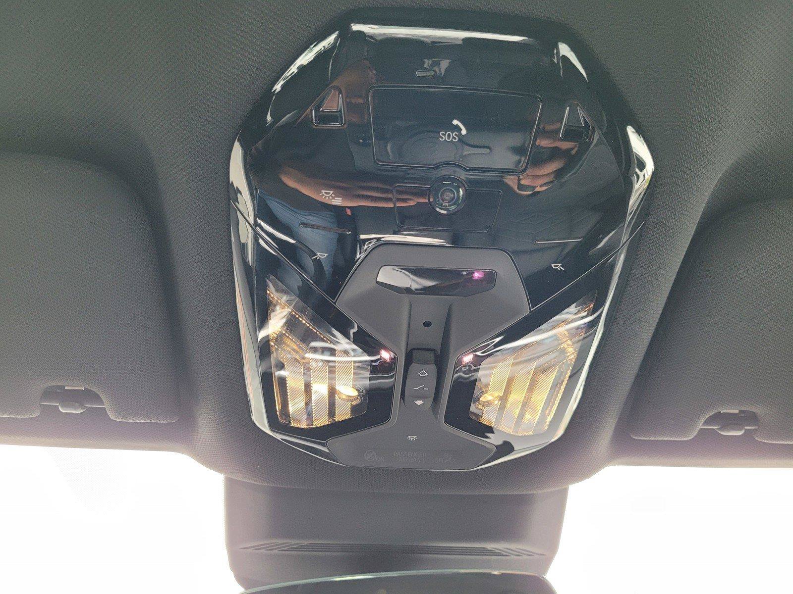 Used 2024 BMW i7 eDrive50 w/ Executive Package RWD image 32