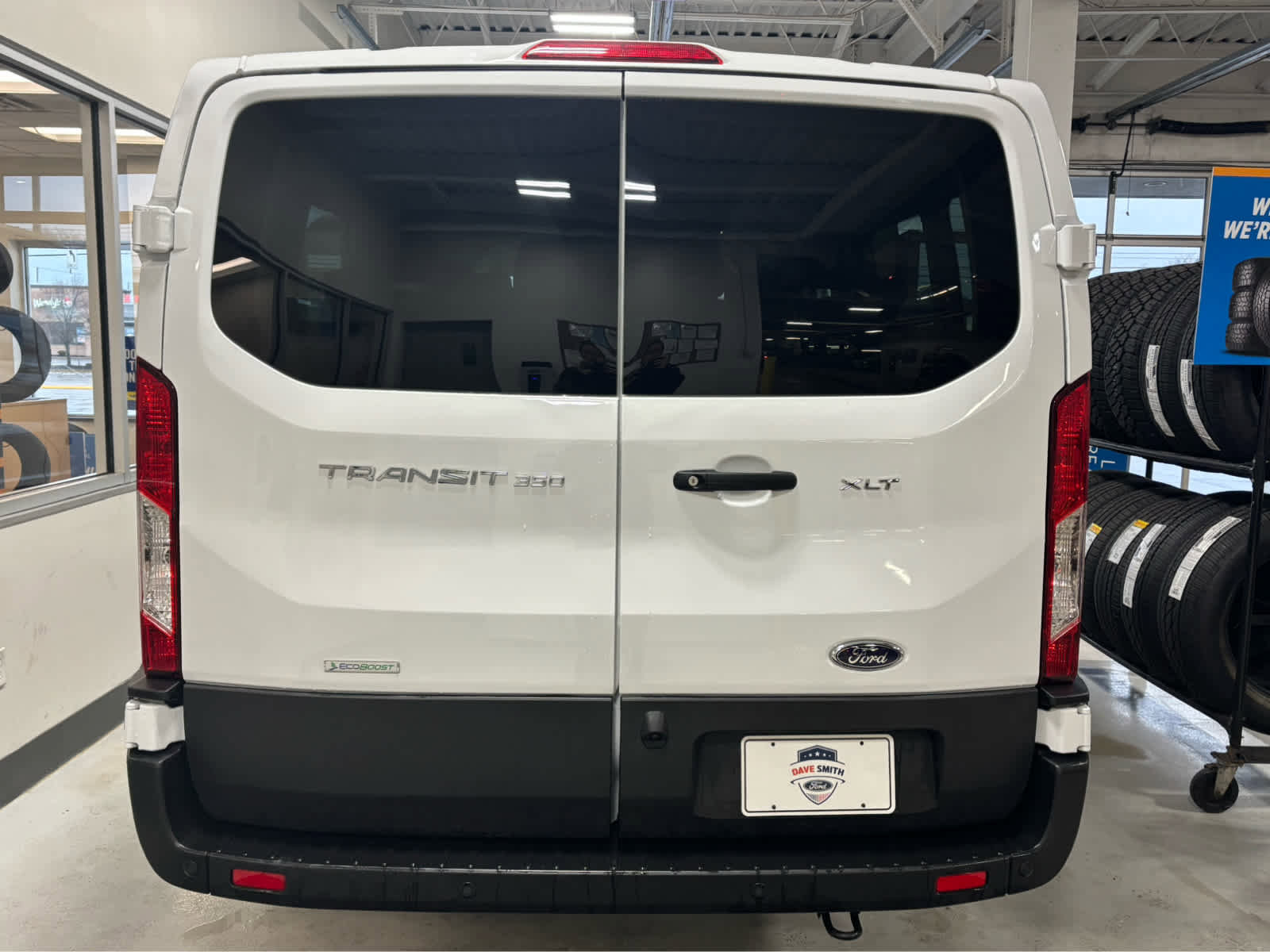 Used 2025 Ford Transit 350 XLT image 8
