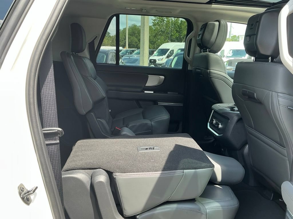 New 2027 Ford Expedition Max Active RWD image 21