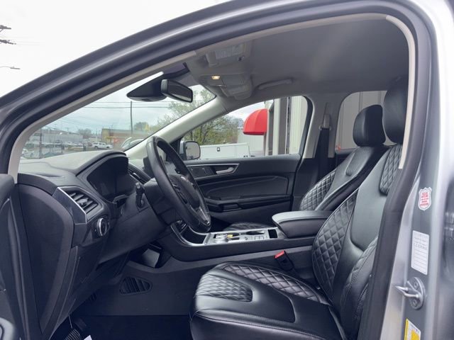 Used 2024 Ford Edge Titanium image 54