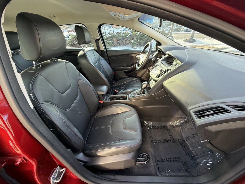 Used 2016 Ford Focus SE w/ Equipment Group 201A image 41
