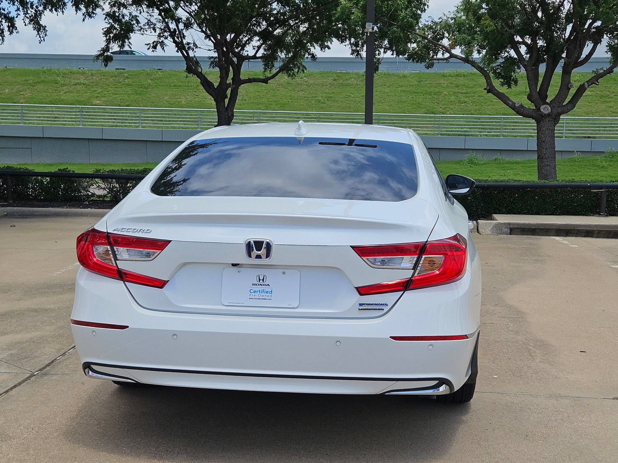 Certified 2022 Honda Accord Touring image 6