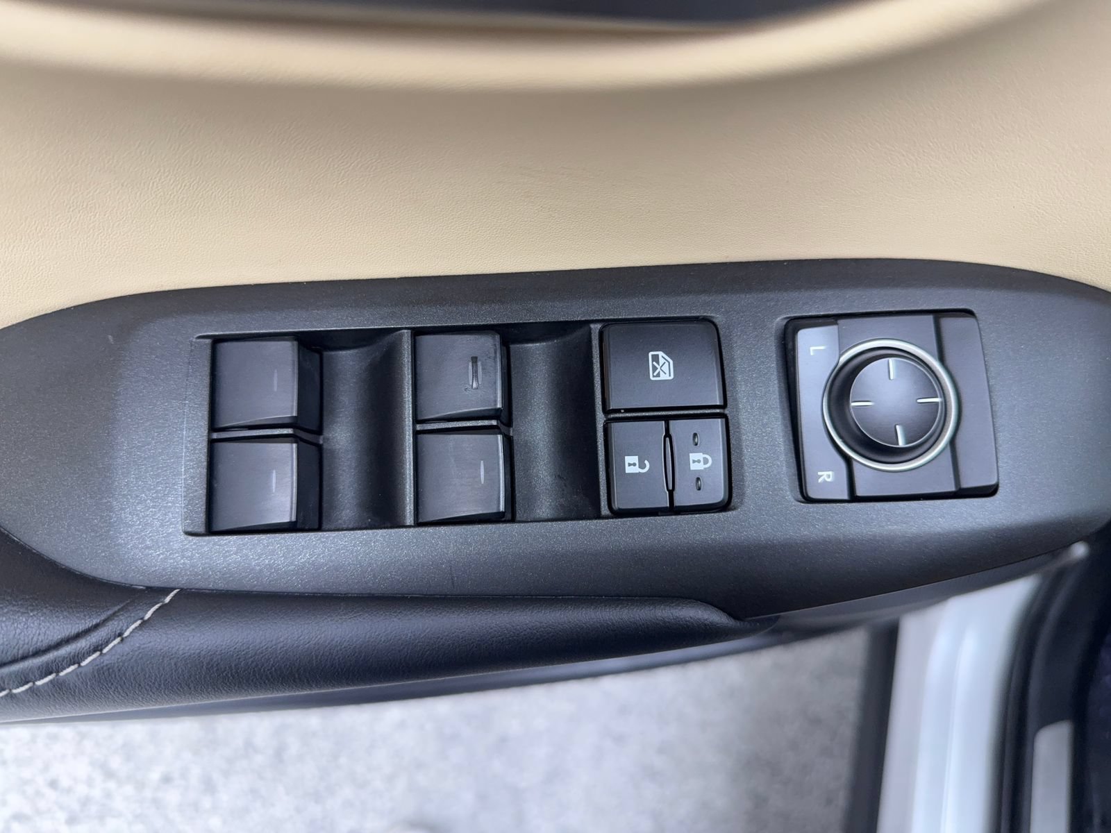 Used 2016 Lexus NX 200t FWD w/ Premium Package image 29