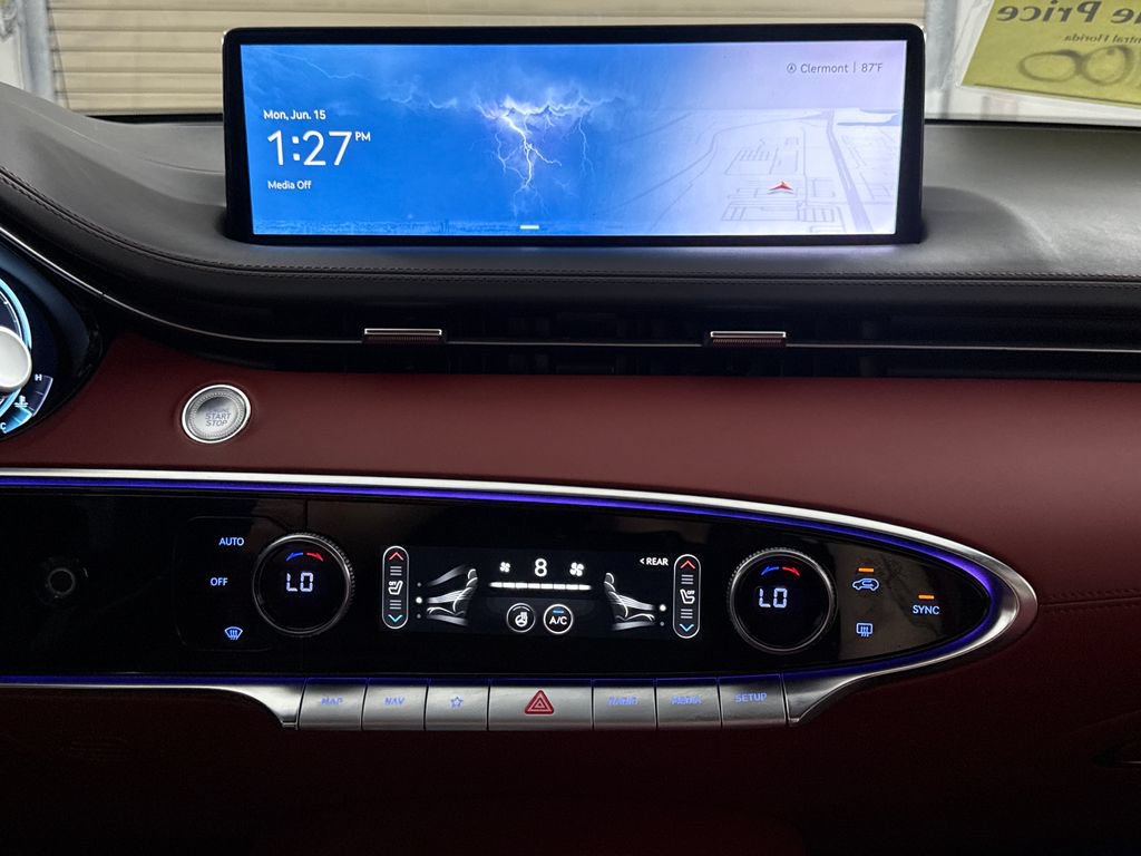 Certified 2023 Genesis GV70 2.5T w/ Sport Prestige Package AWD/4WD image 20