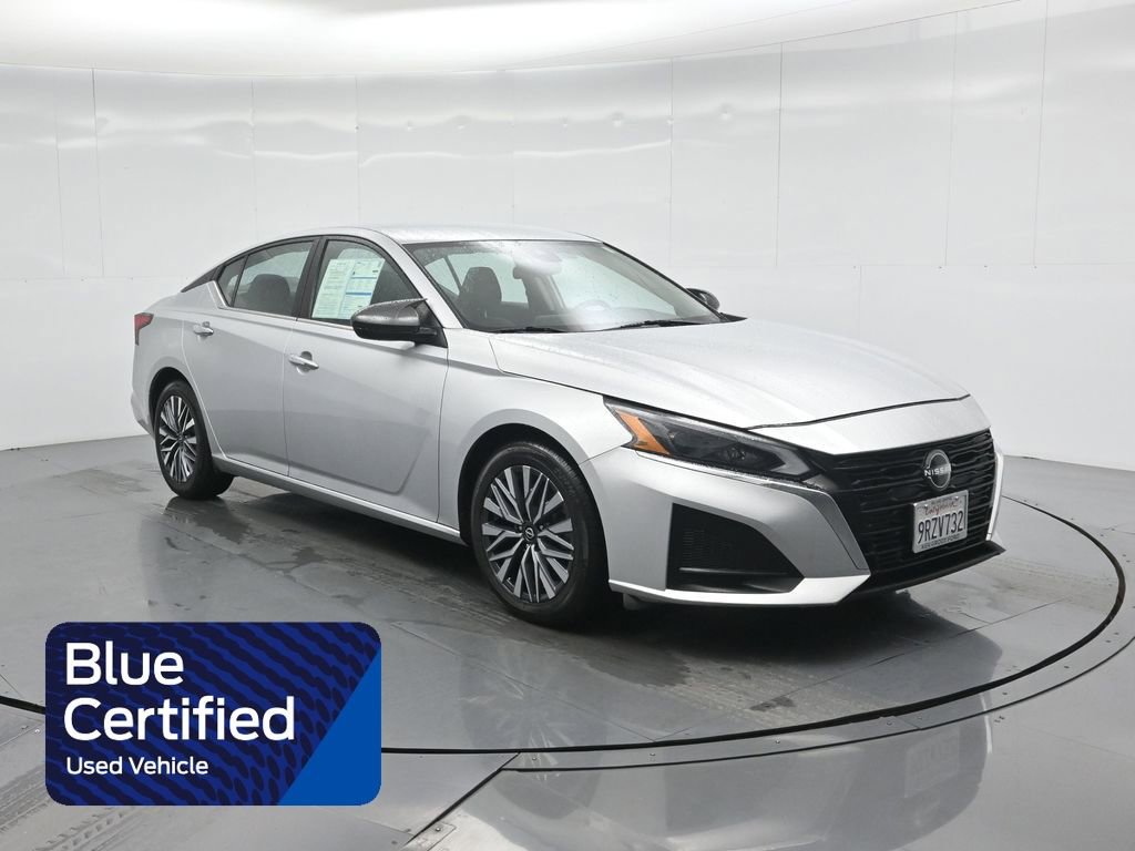 Used 2023 Nissan Altima 2.5 SV