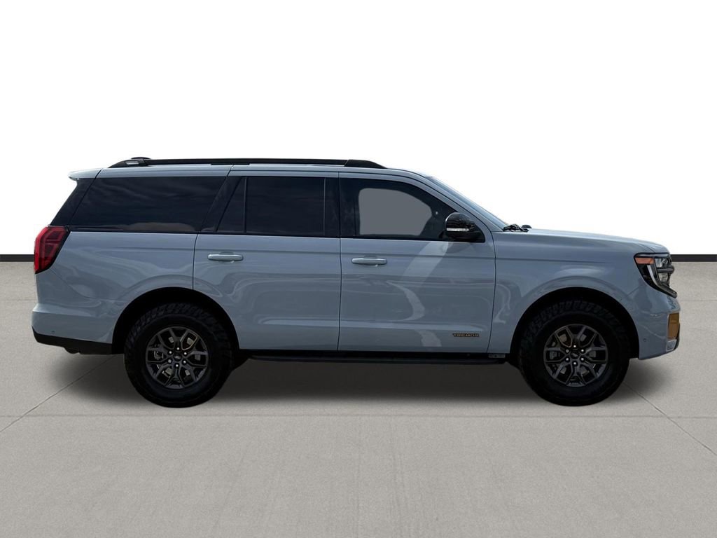 Used 2025 Ford Expedition Tremor AWD/4WD image 4
